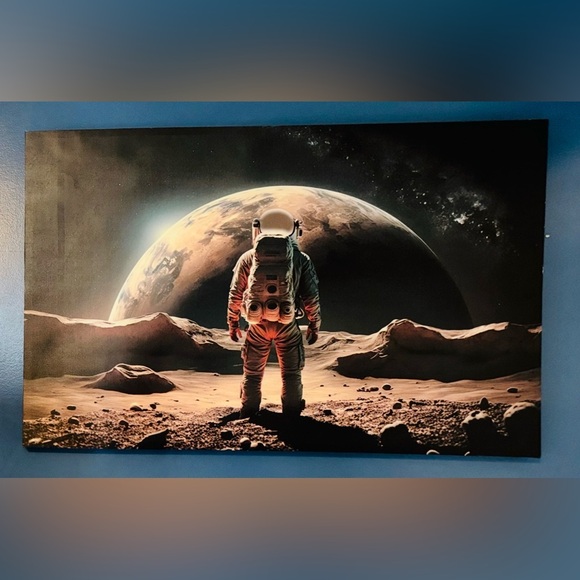 💰MONEY SAVER SPACE BUNDLE: Astronaut Galaxy Projector + Astronaut  Wall-Art - Picture 5 of 16